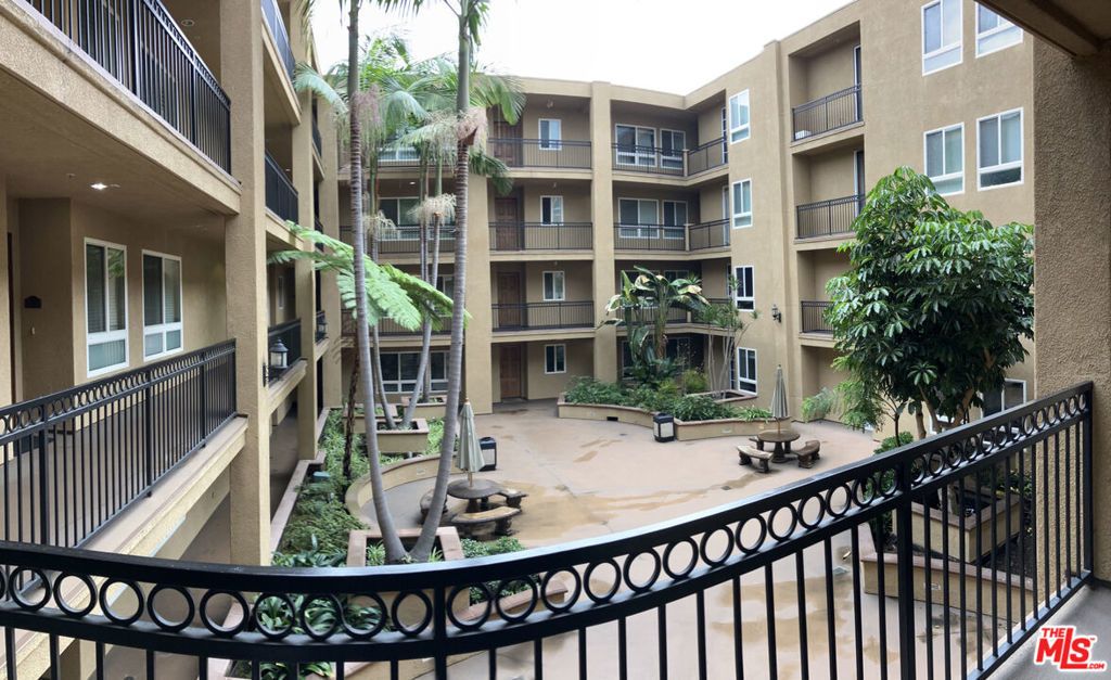 1401 S St Andrews Place # 209, Los Angeles