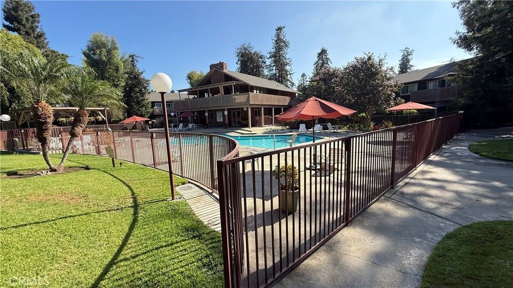 1082 Cabrillo Park # D, Santa Ana