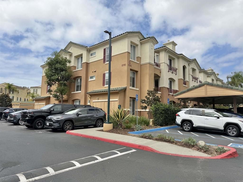 12362 Carmel Country Road # 201, San Diego
