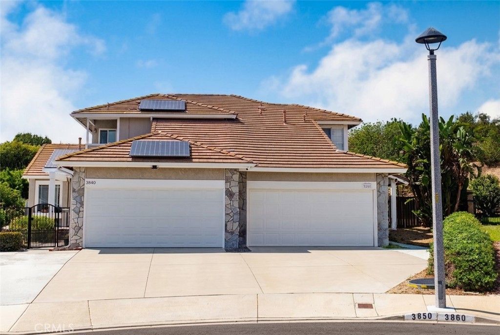 3850 Blue Gum, Yorba Linda