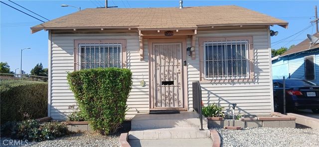 1359 W 69th, Los Angeles