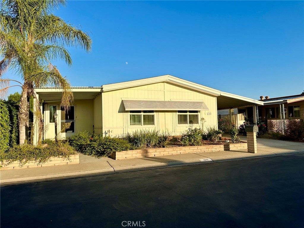 1448 Village, Redlands