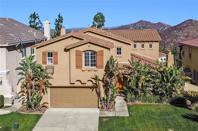 7 Plaza Valenza, Lake Elsinore