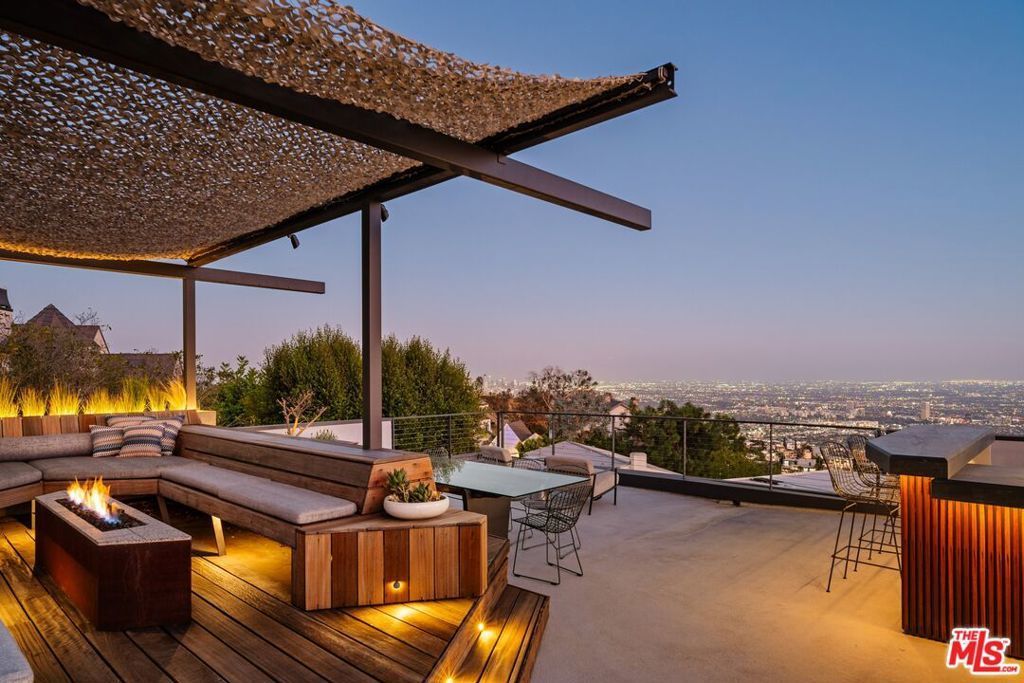 8937 Appian Way, Los Angeles
