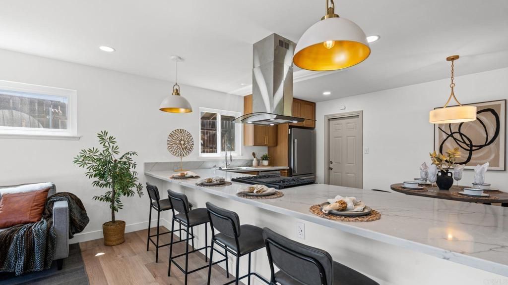 8405 Lake Ben Avenue, San Diego