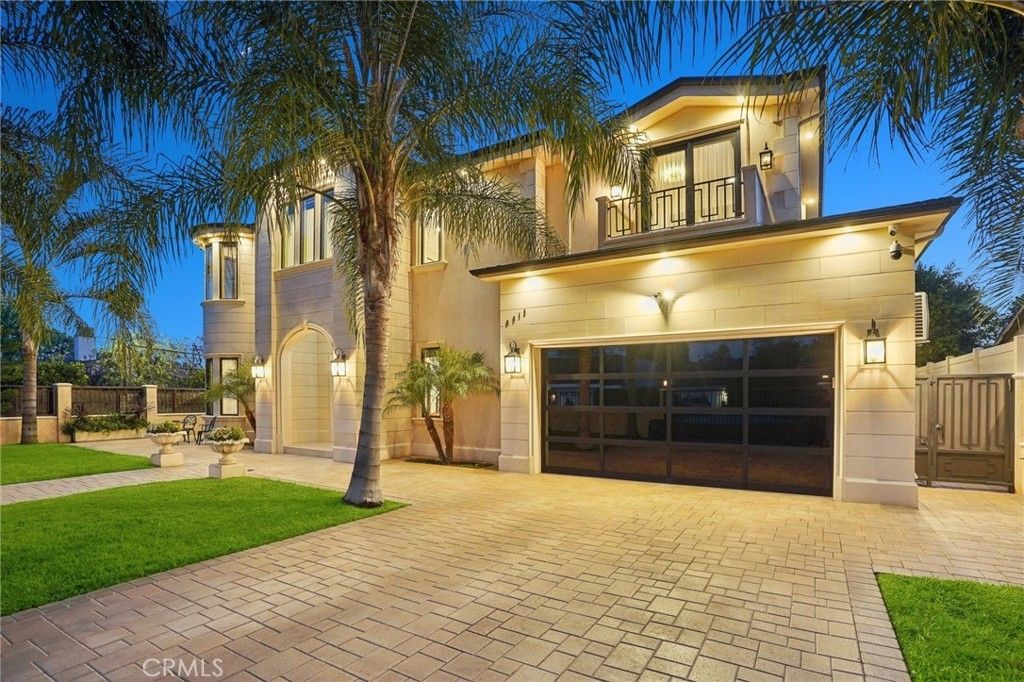 5513 Murietta Avenue, Sherman Oaks