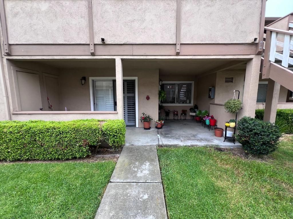 30 W San Joaquin Street # 3, Salinas