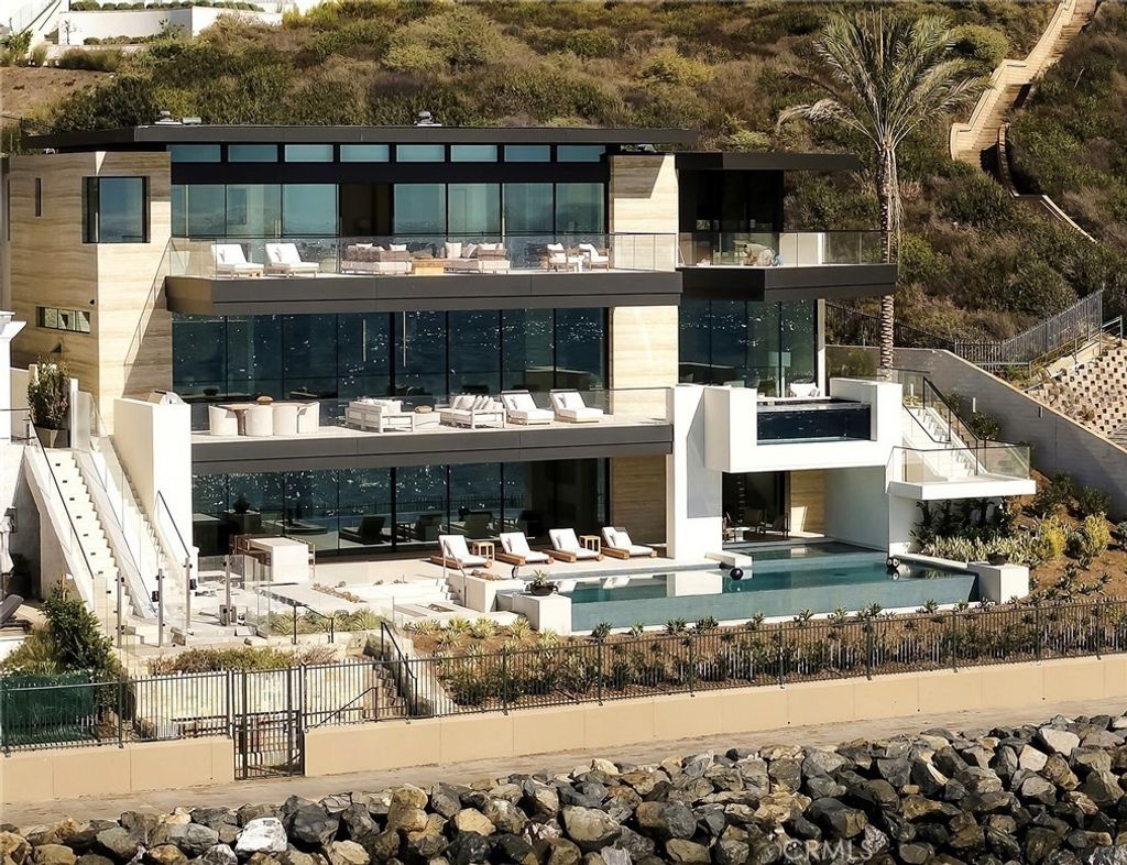 1 Strand Beach Dr, Dana Point