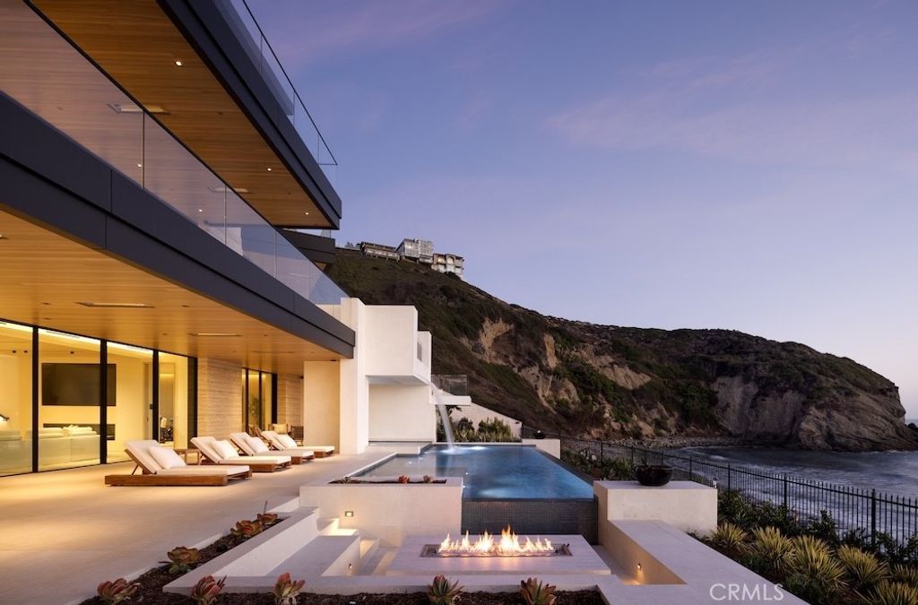 1 Strand Beach Dr, Dana Point