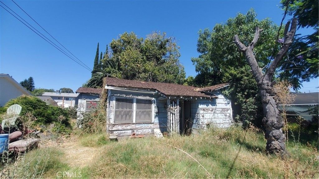 7347 De Soto, Los Angeles