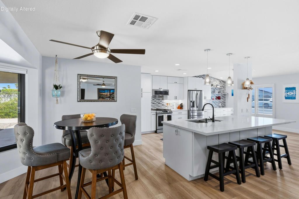 2073 Acacia Road W, Palm Springs