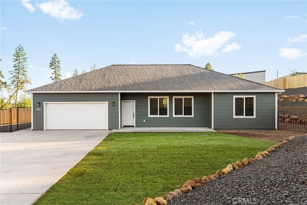 5811 Golden Oaks Road, Paradise