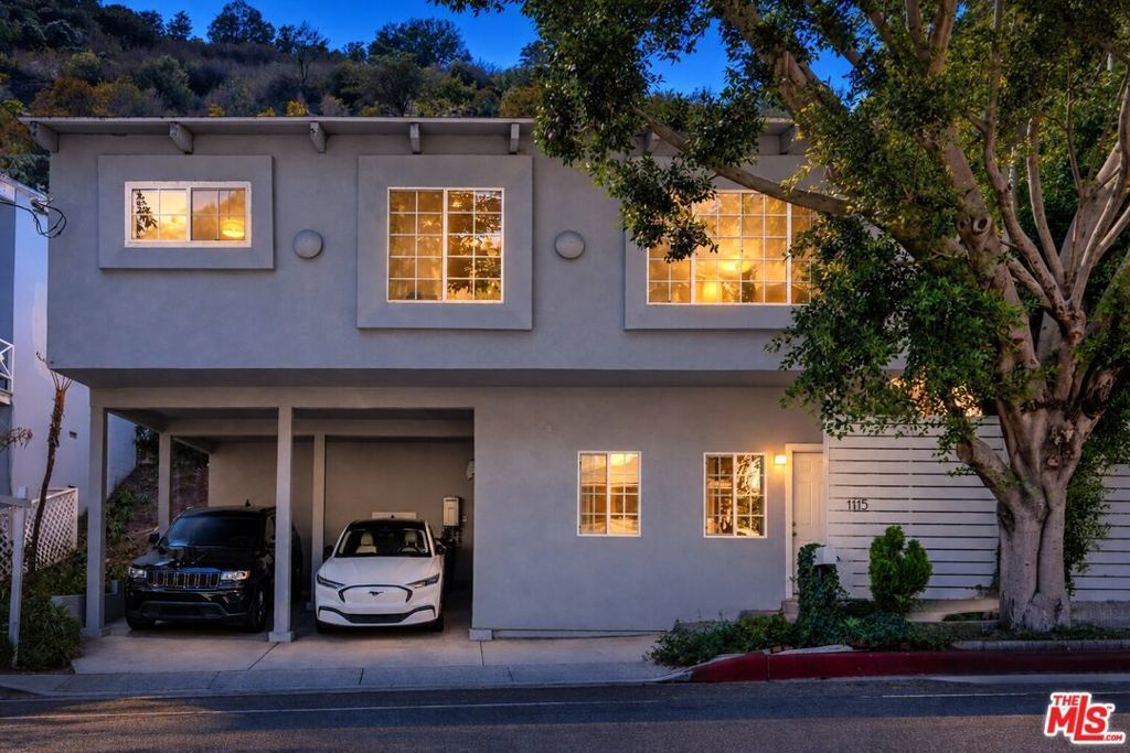 1115 N Beverly Glen Boulevard, Los Angeles