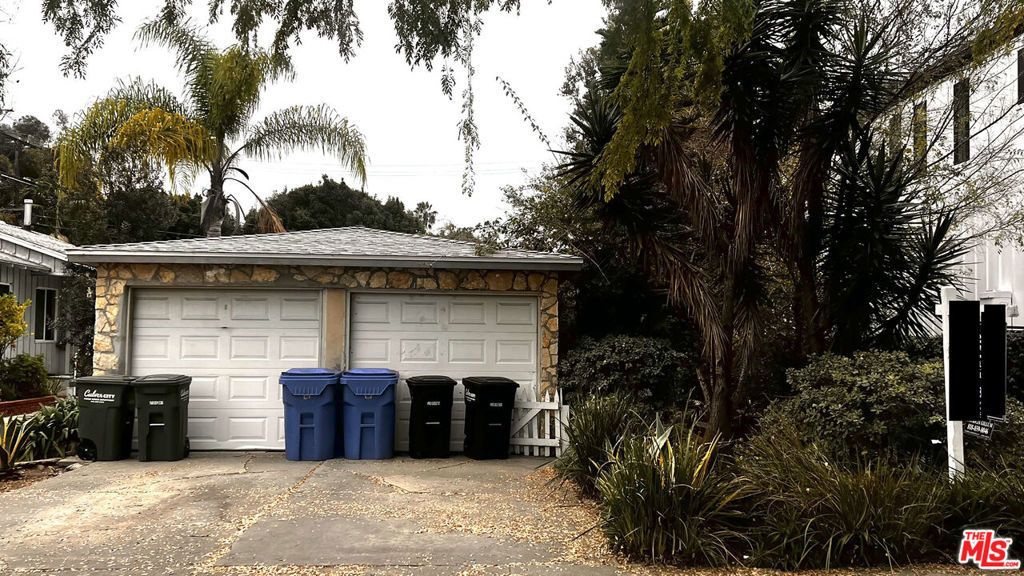 8894 Hubbard Street, Culver City
