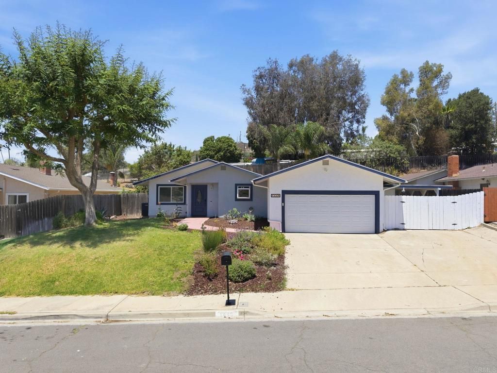 1448 Esperanza Way, Escondido
