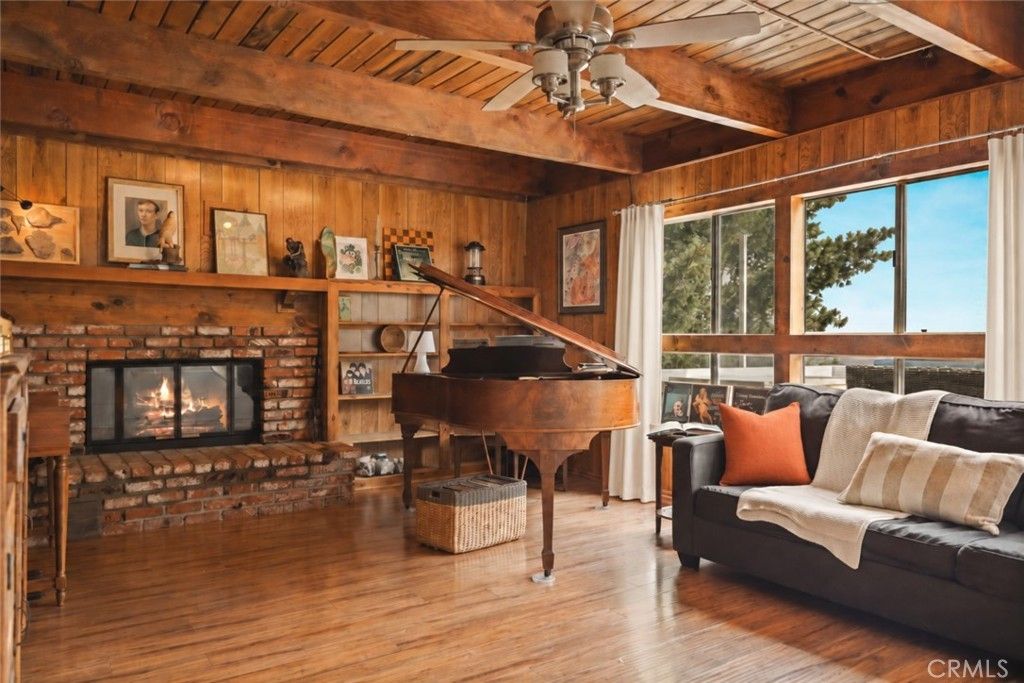 1284 Cortina, Lake Arrowhead