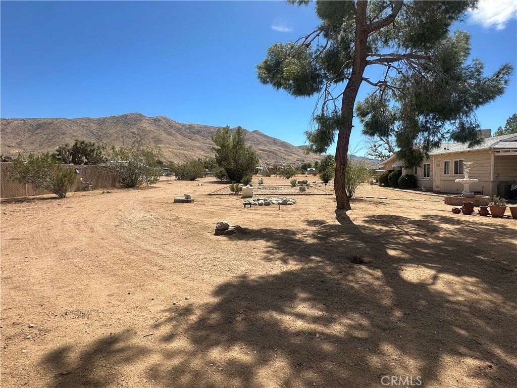 9545 Joshua Street, Apple Valley