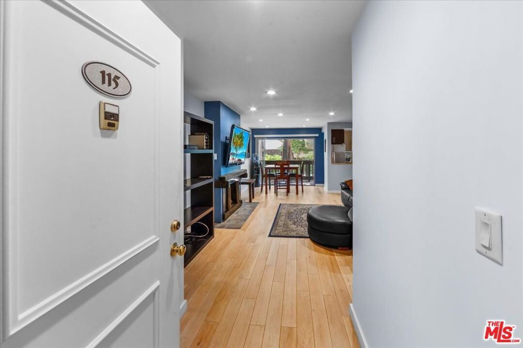 10115 Summertime Lane, Culver City