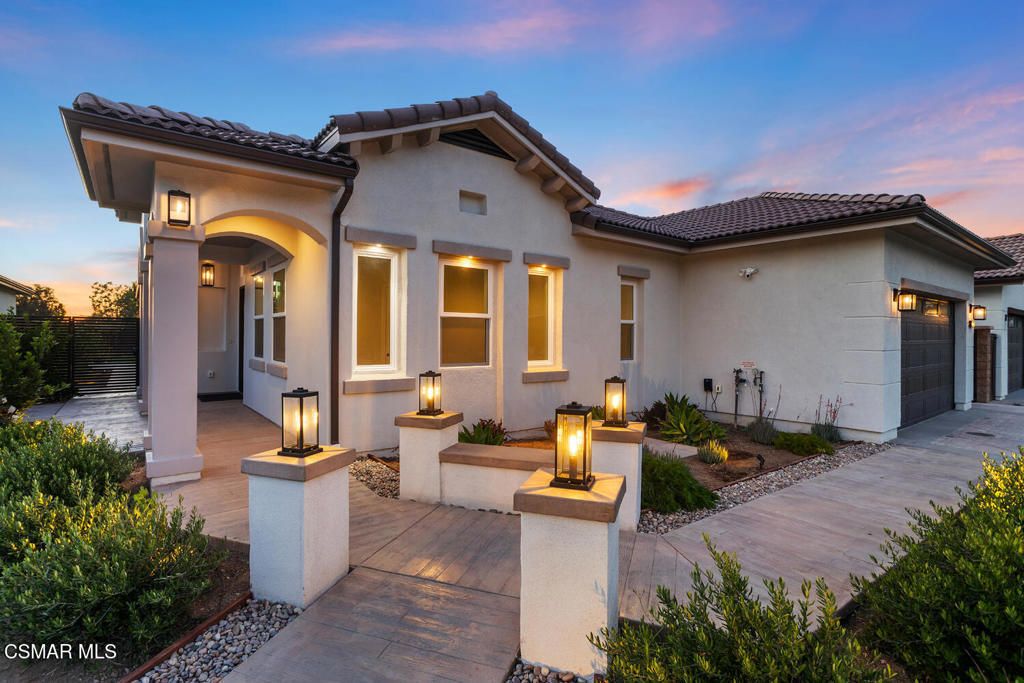 327 Toyon Court, Thousand Oaks