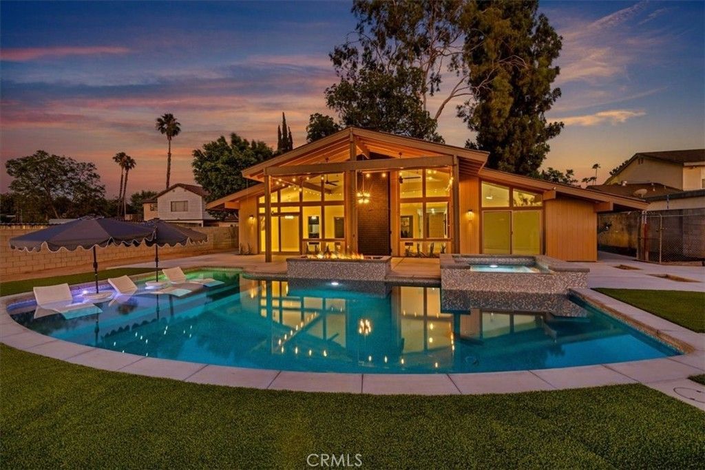 5813 Old Ranch, Riverside