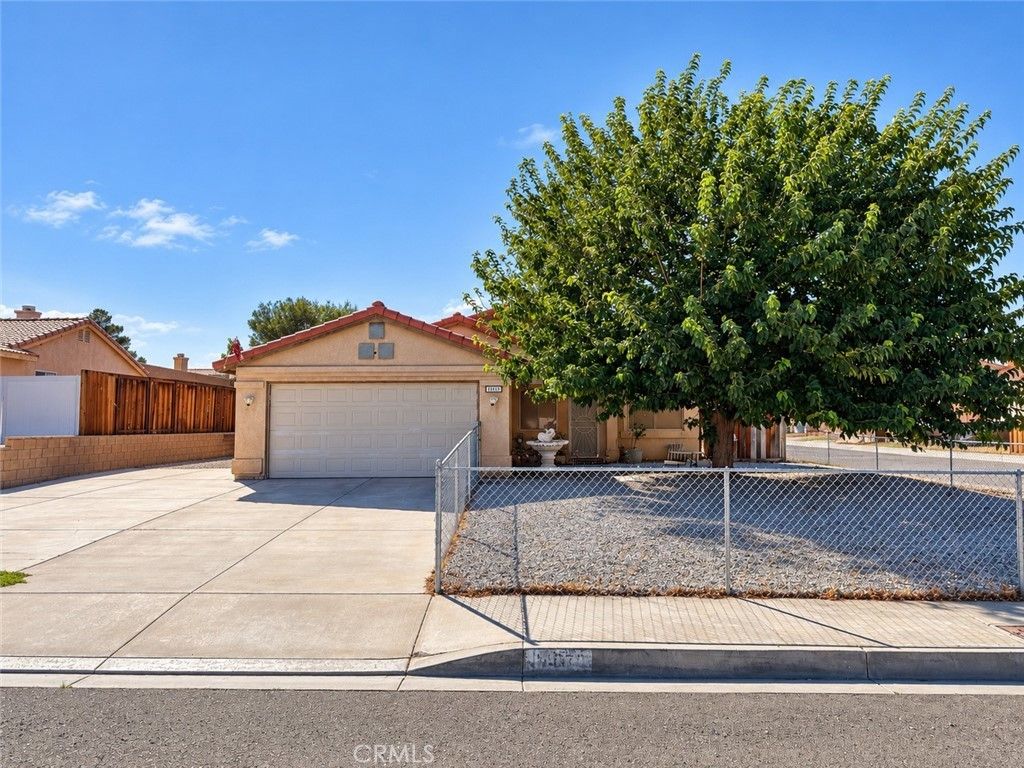 14378 Ivy, Adelanto