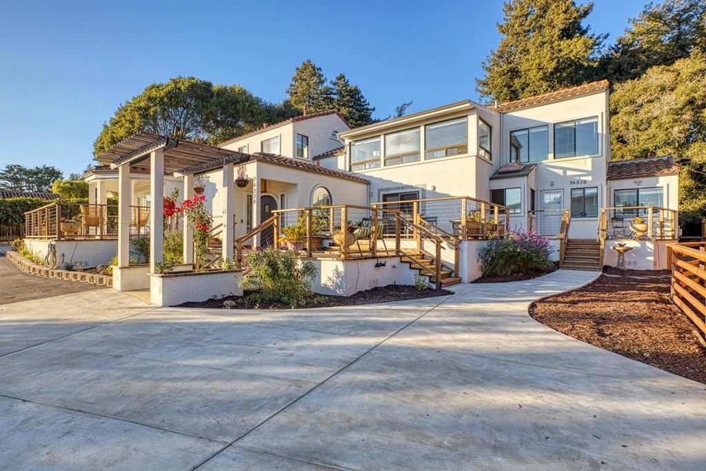 7433 Mesa Drive, Aptos