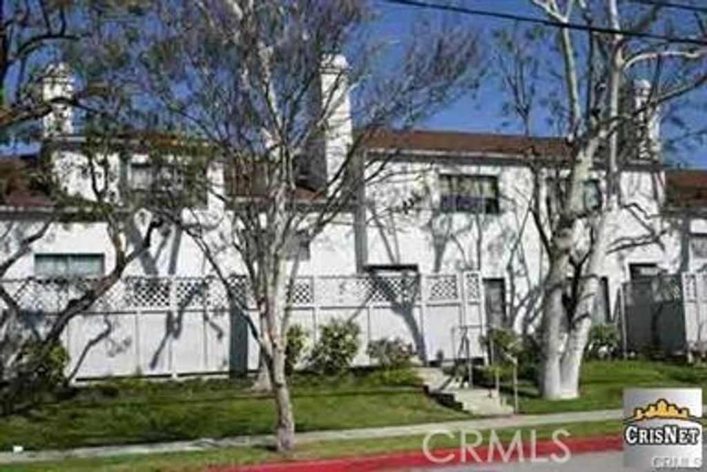 16857 San Fernando Mission Boulevard, Granada Hills
