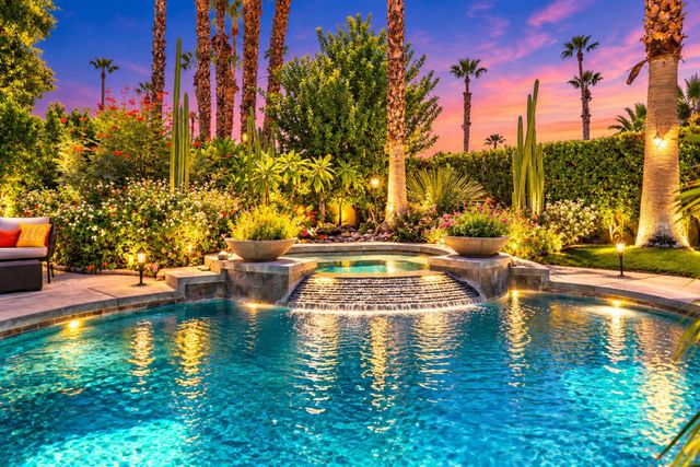 58 Sutton Place E, Palm Desert