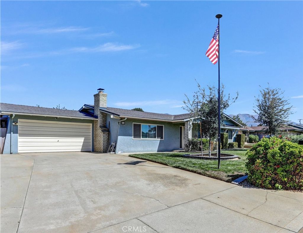 354 Myrtlewood, Calimesa