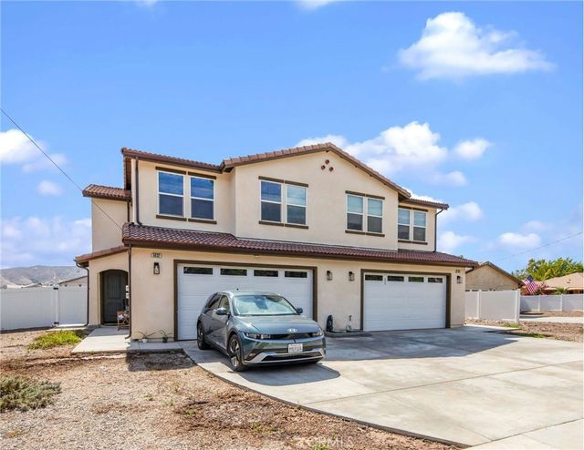 5832 -5834 Persepolis Court, Riverside