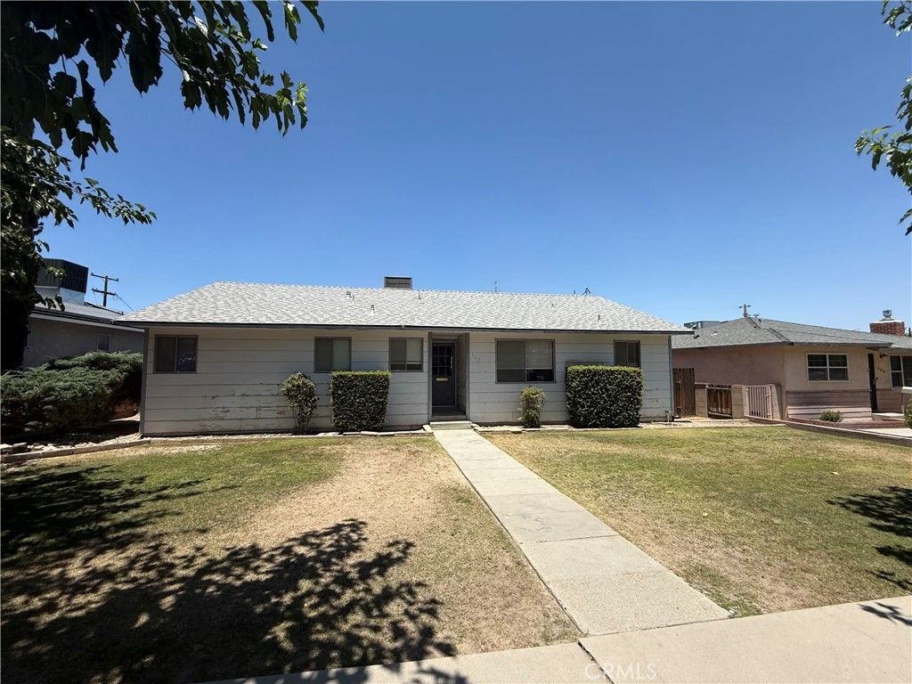 302 E San Emidio, Taft