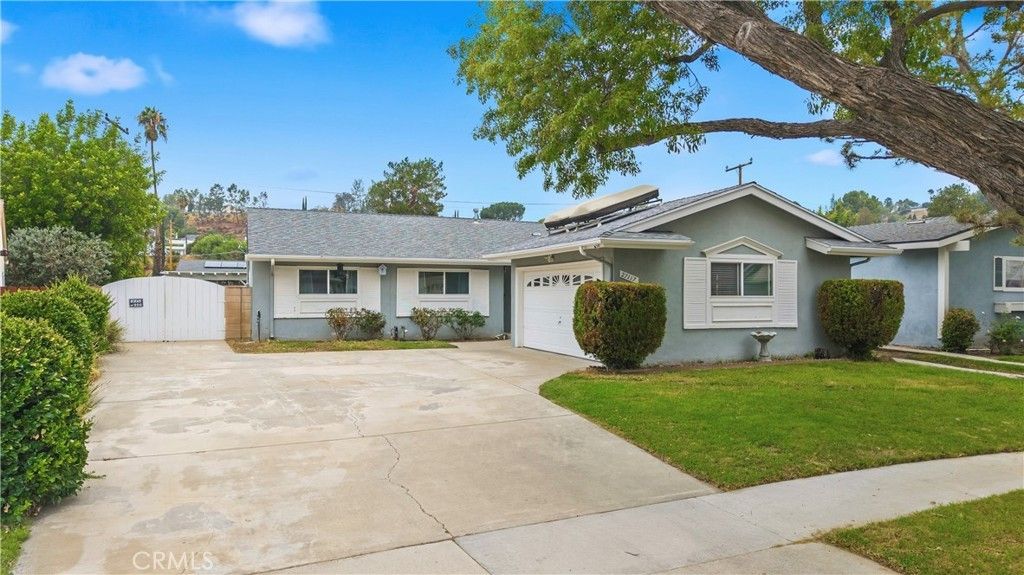 27117 Elias Avenue, Saugus