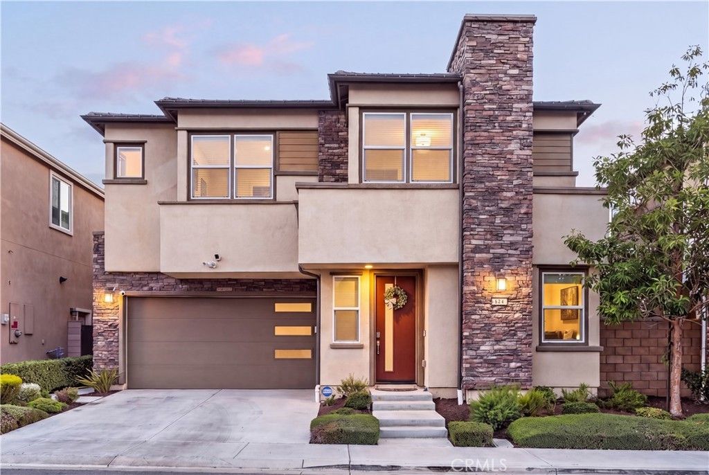 664 Athos, Lake Forest