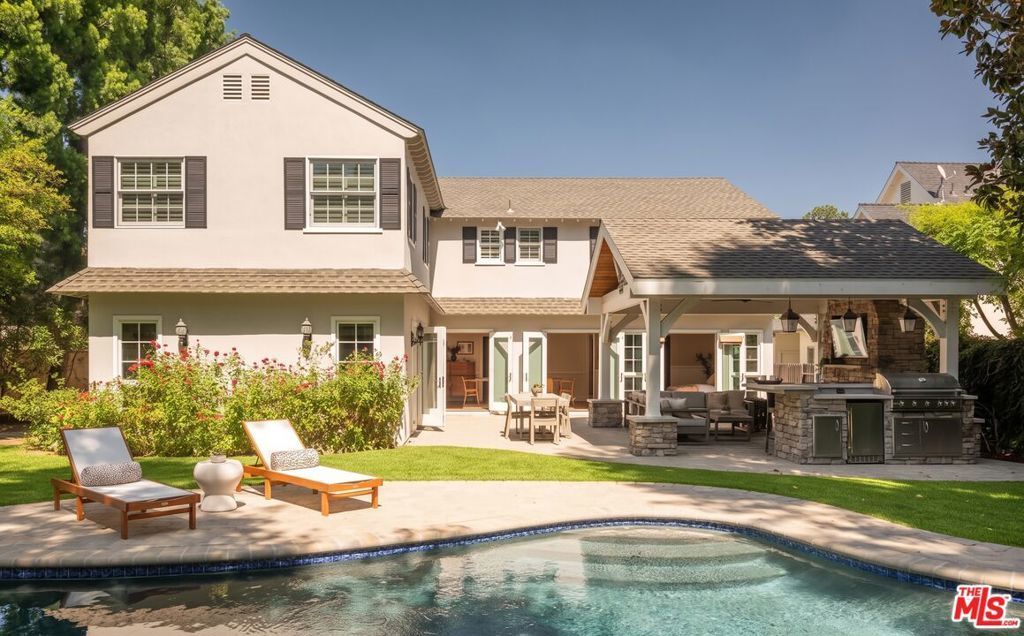 15434 Sutton Street, Sherman Oaks