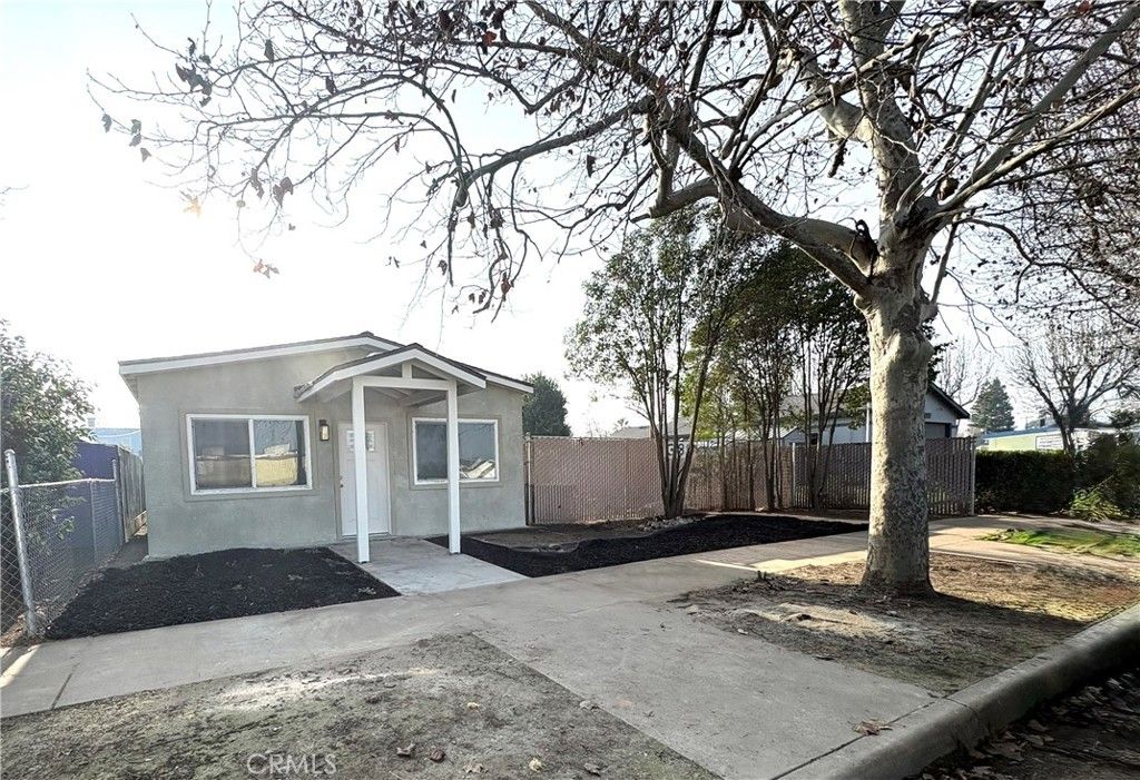 3883 Santa Fe, Le Grand