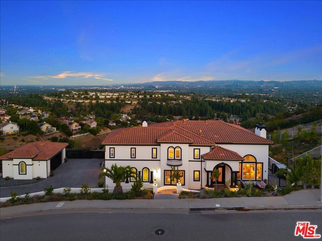 7450 Wiscasset Drive, West Hills