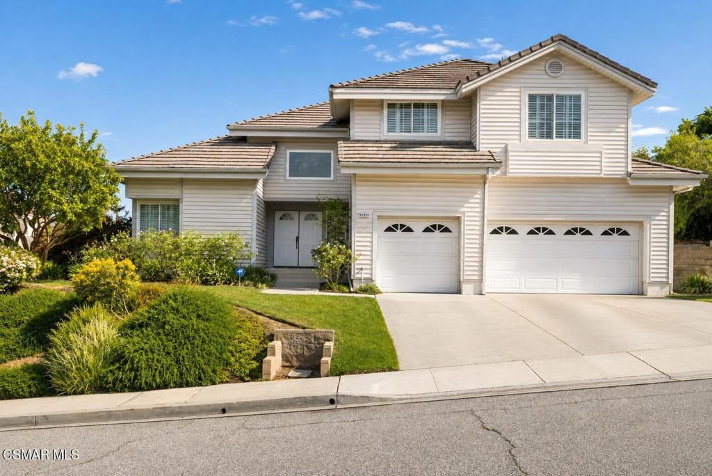 11823 Maple Crest Street, Moorpark