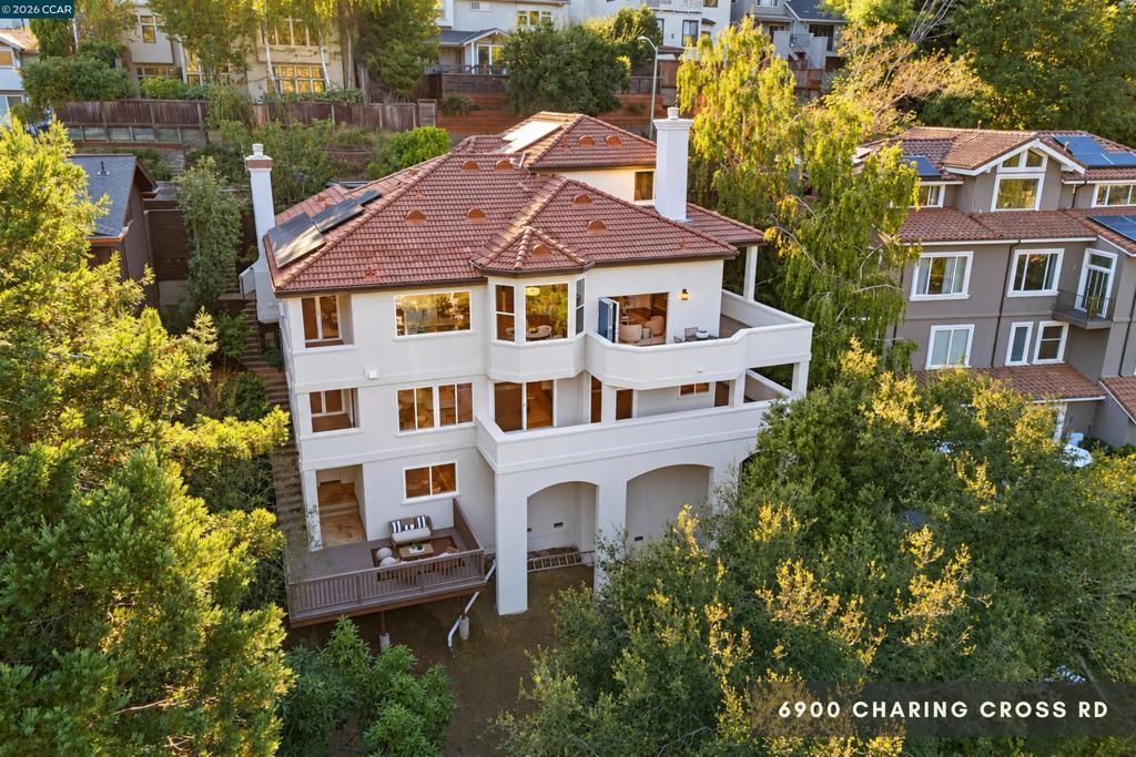 6900 Charing Cross Rd, Berkeley