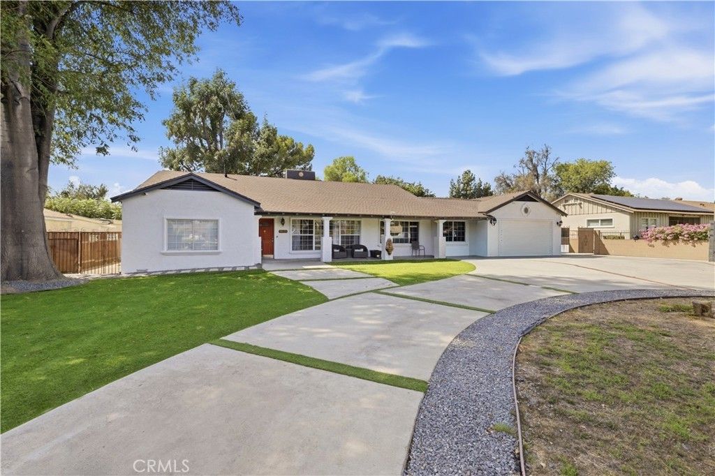 9625 Orion, North Hills