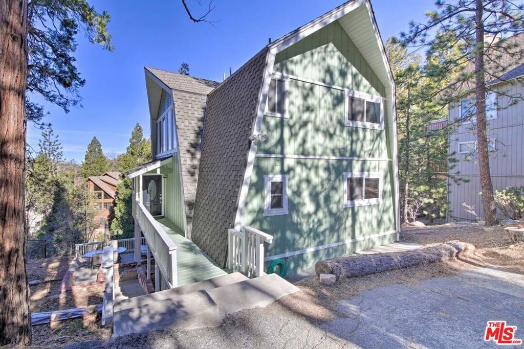 888 Grass Valley Road, Lake Arrowhead