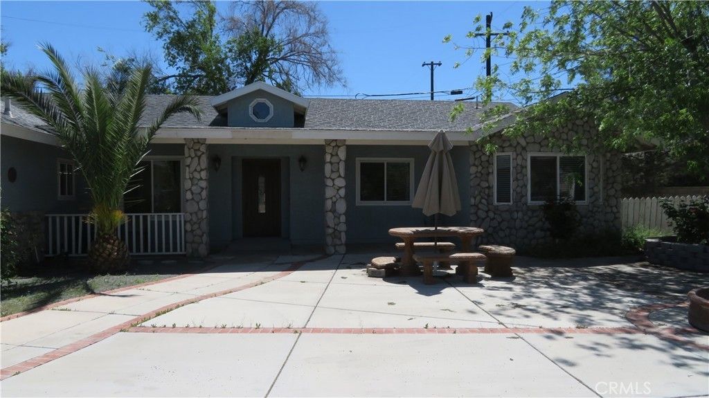 1208 W Lancaster, Lancaster