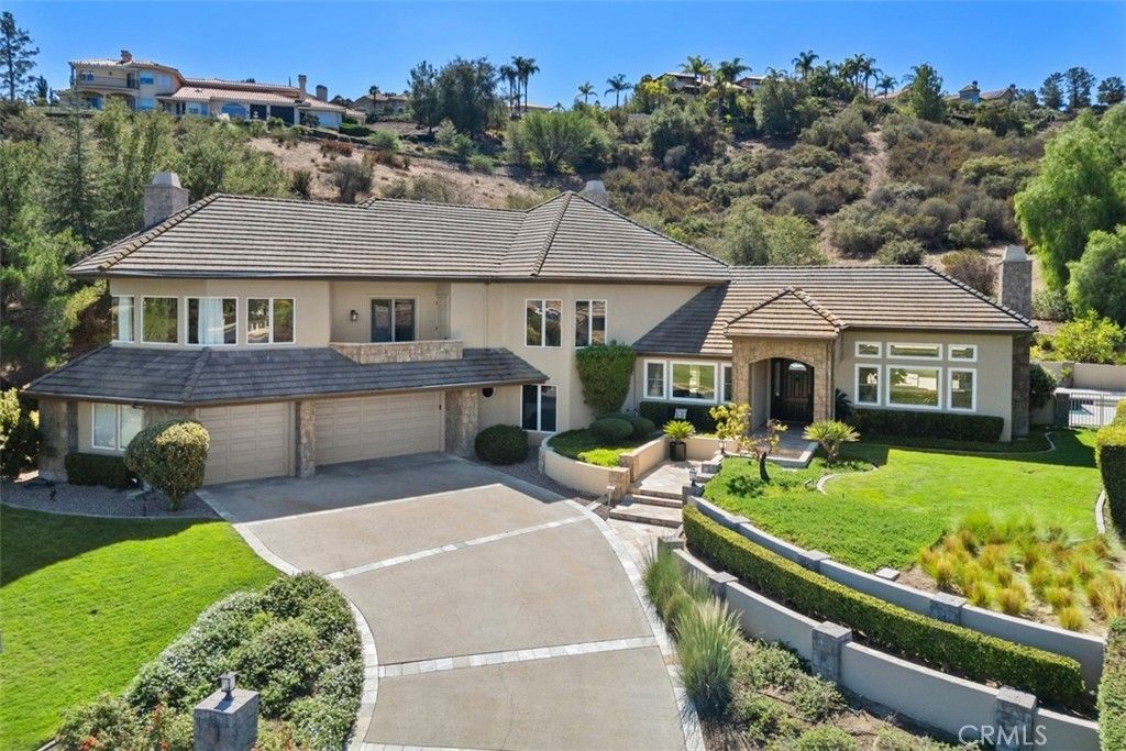 22499 Bear Creek Drive S, Murrieta