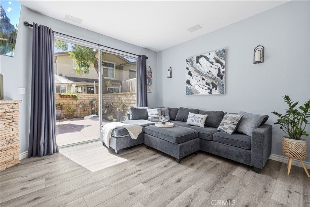 26503 Morro Bay Drive, Valencia