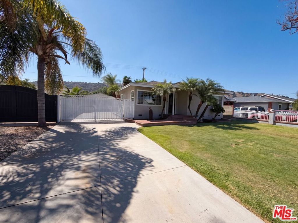 1844 Fleming Street, Pomona