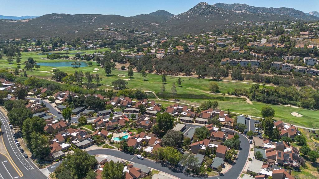 23952 Green Haven, Ramona