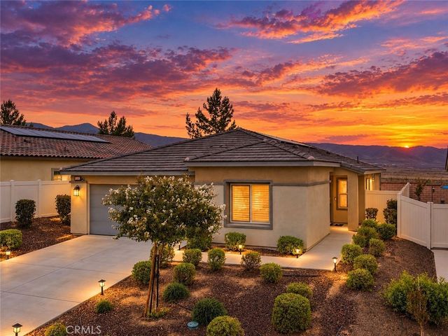 1568 Sunswept, Beaumont