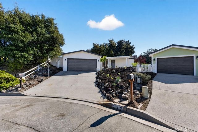 33515 Hidden Hollow, Wildomar