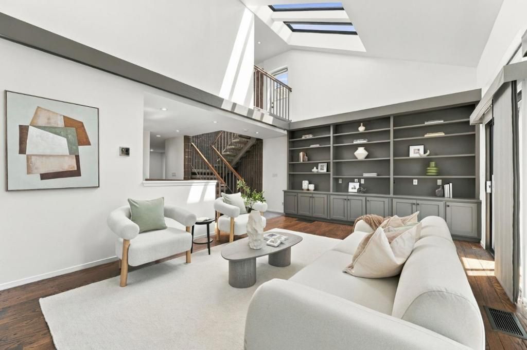 858 Arbor Road, Menlo Park