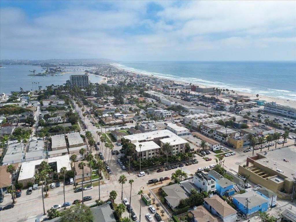 881 Thomas # 26, San Diego
