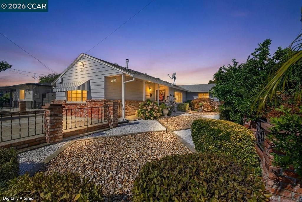 322 Warren Way, Pittsburg